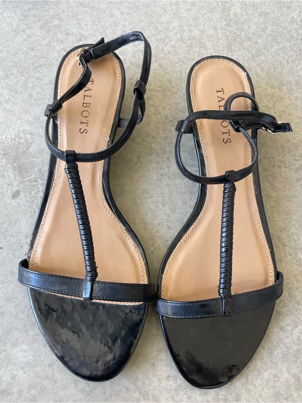 Talbots Black Leather T-Strap Sandals - Picture 3 of 3